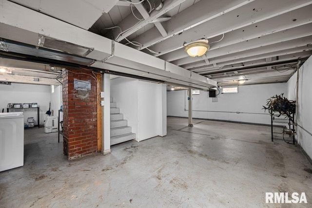 2918 11TH Avenue B, Moline, IL 61265