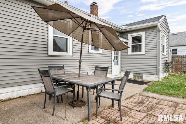 2918 11TH Avenue B, Moline, IL 61265