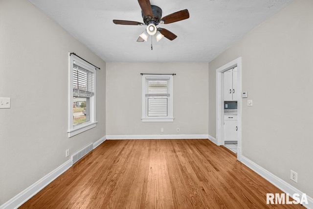 2918 11TH Avenue B, Moline, IL 61265