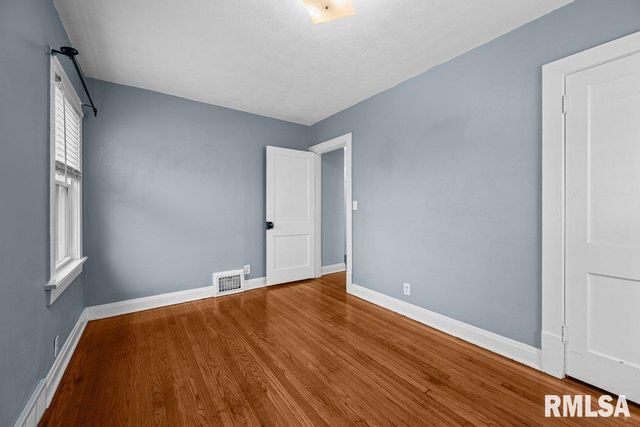 2918 11TH Avenue B, Moline, IL 61265