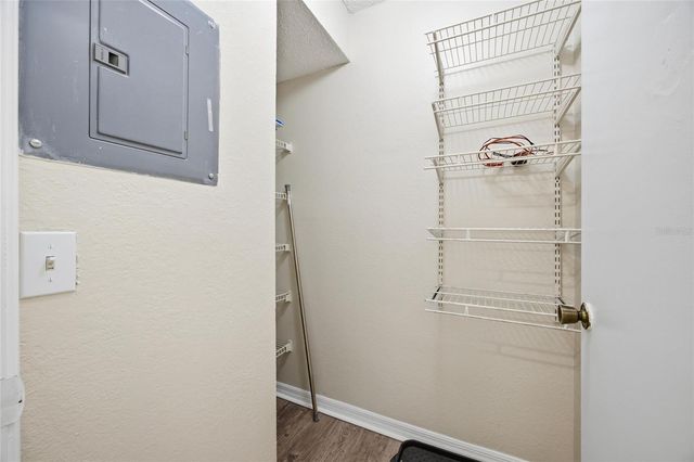 4532 COMMANDER DRIVE 2132, Orlando, FL 32822