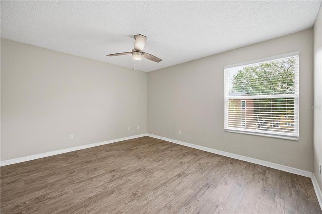 4532 COMMANDER DRIVE 2132, Orlando, FL 32822