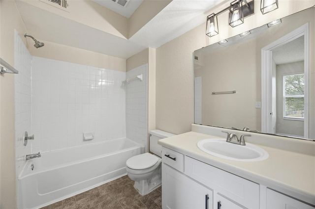 4532 COMMANDER DRIVE 2132, Orlando, FL 32822