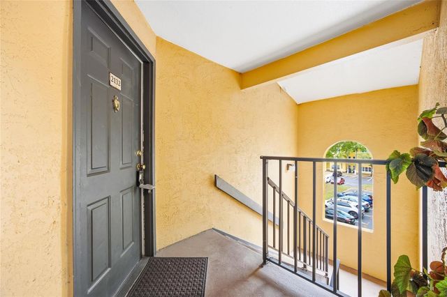 4532 COMMANDER DRIVE 2132, Orlando, FL 32822