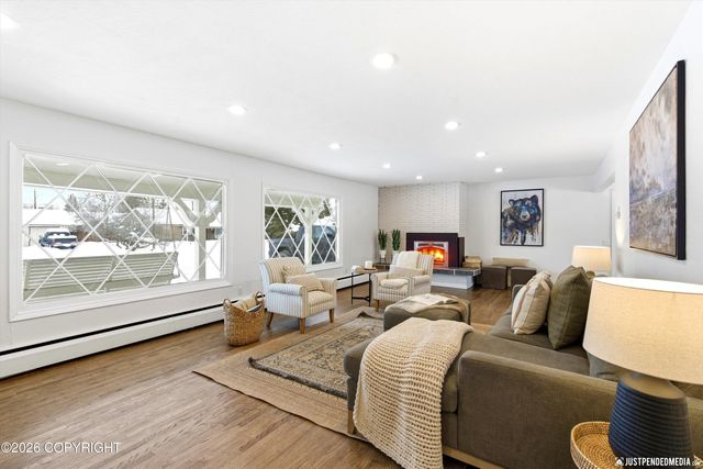 2335 Lord Baranof Drive, Anchorage, AK 99517