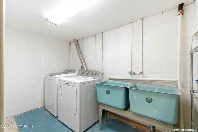 2335 Lord Baranof Drive, Anchorage, AK 99517