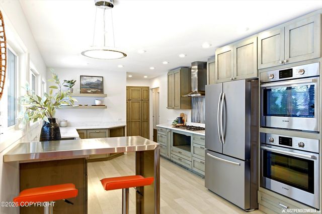 2335 Lord Baranof Drive, Anchorage, AK 99517