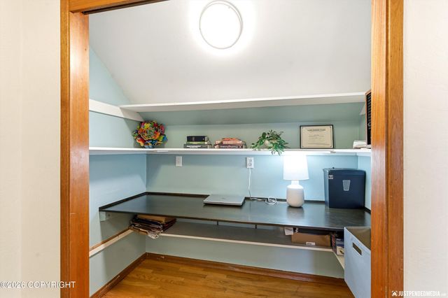 2335 Lord Baranof Drive, Anchorage, AK 99517