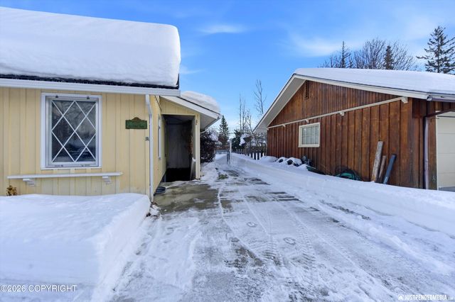 2335 Lord Baranof Drive, Anchorage, AK 99517