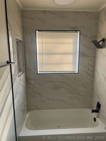 2701 W Haskell Place, Tulsa, OK 74127