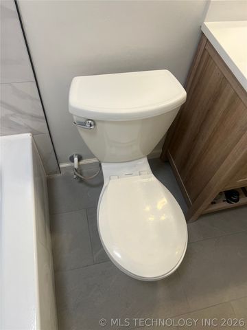 2701 W Haskell Place, Tulsa, OK 74127