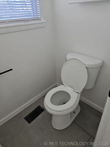 2701 W Haskell Place, Tulsa, OK 74127