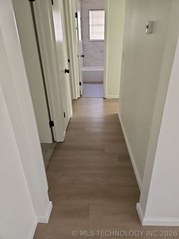 2701 W Haskell Place, Tulsa, OK 74127