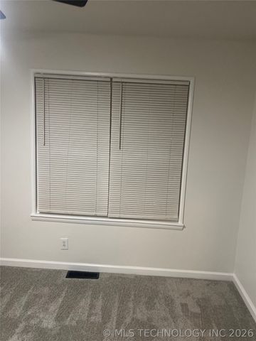 2701 W Haskell Place, Tulsa, OK 74127