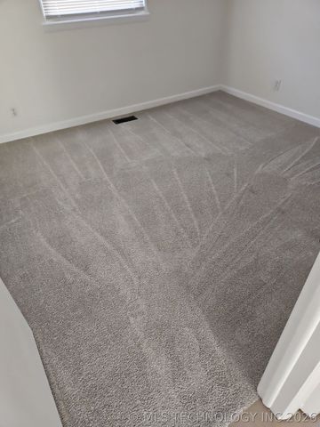 2701 W Haskell Place, Tulsa, OK 74127