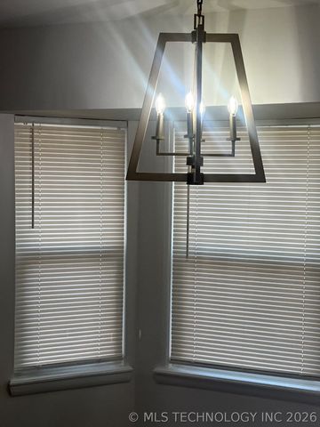 2701 W Haskell Place, Tulsa, OK 74127