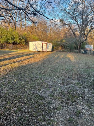 2701 W Haskell Place, Tulsa, OK 74127