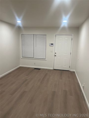 2701 W Haskell Place, Tulsa, OK 74127