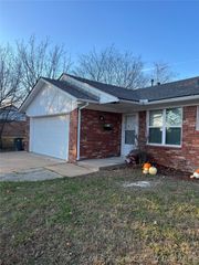2701 W Haskell Place, Tulsa, OK 74127