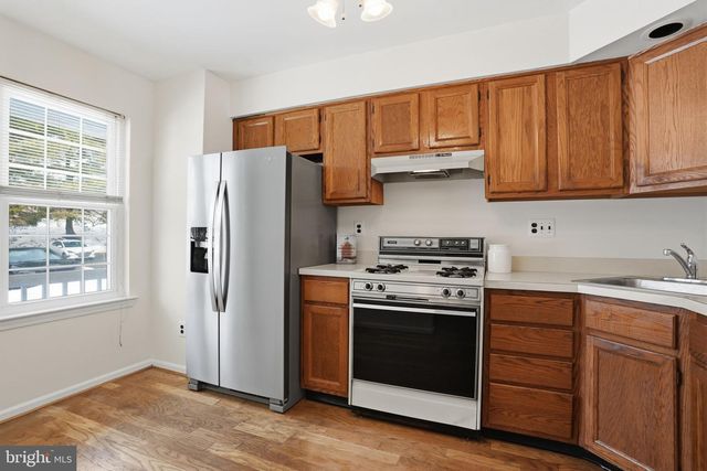 144 LEEDOM WAY, Newtown, PA 18940