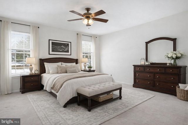 144 LEEDOM WAY, Newtown, PA 18940