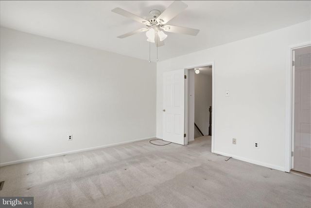 144 LEEDOM WAY, Newtown, PA 18940