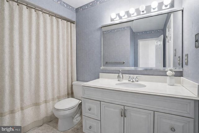 144 LEEDOM WAY, Newtown, PA 18940