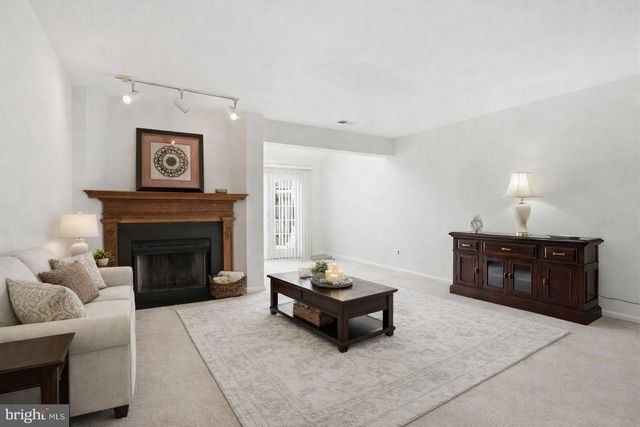 144 LEEDOM WAY, Newtown, PA 18940