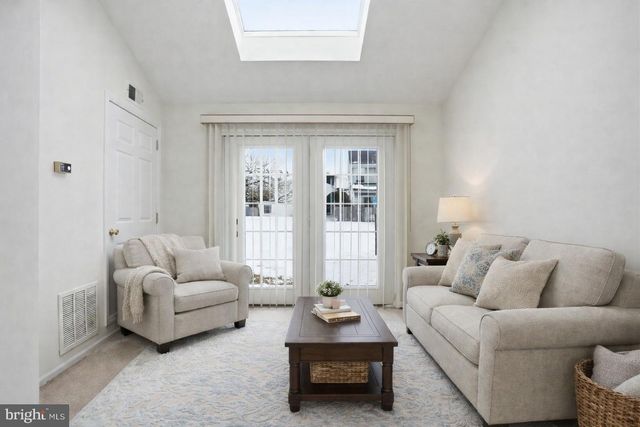 144 LEEDOM WAY, Newtown, PA 18940