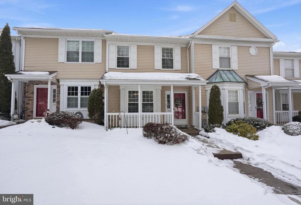 144 LEEDOM WAY, Newtown, PA 18940