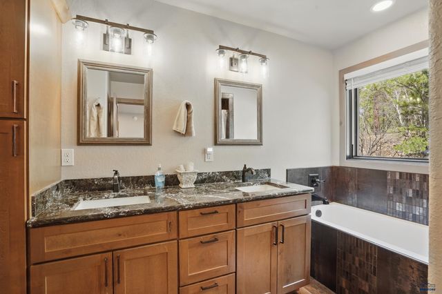 21230 LAST CHANCE TRAIL, Lead, SD 57754