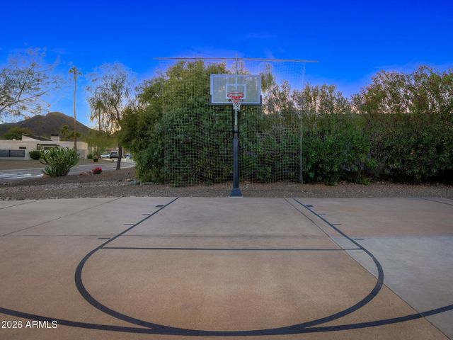 4634 E Mountain View Road, Phoenix, AZ 85028