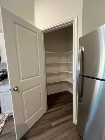 341 Sieders St. ST, Taylor, TX 76574