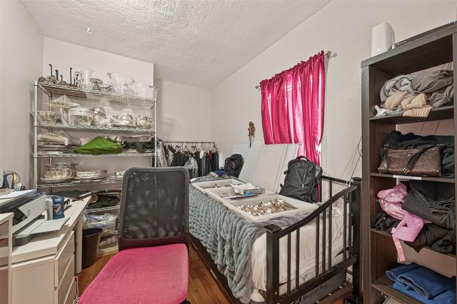 1204 W Gray Street, Houston, TX 77019