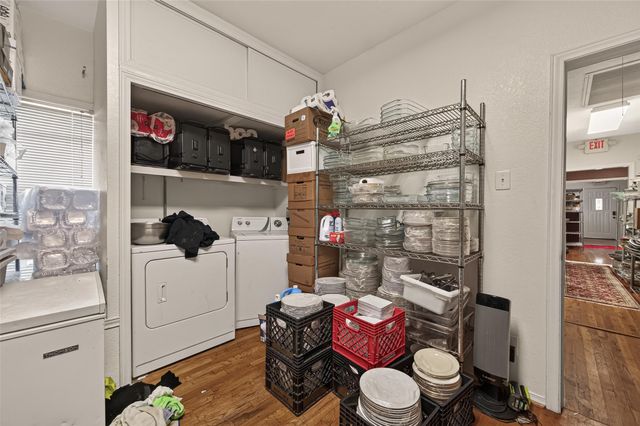 1204 W Gray Street, Houston, TX 77019