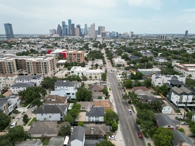 1204 W Gray Street, Houston, TX 77019