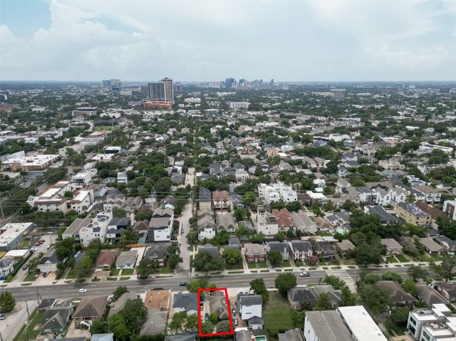 1204 W Gray Street, Houston, TX 77019