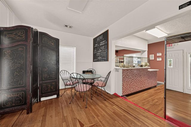 1204 W Gray Street, Houston, TX 77019
