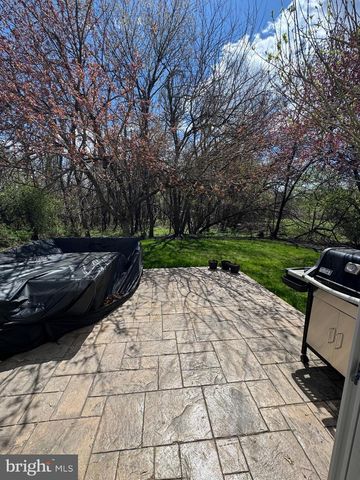 1 WILTSIRE CT, Medford, NJ 08055