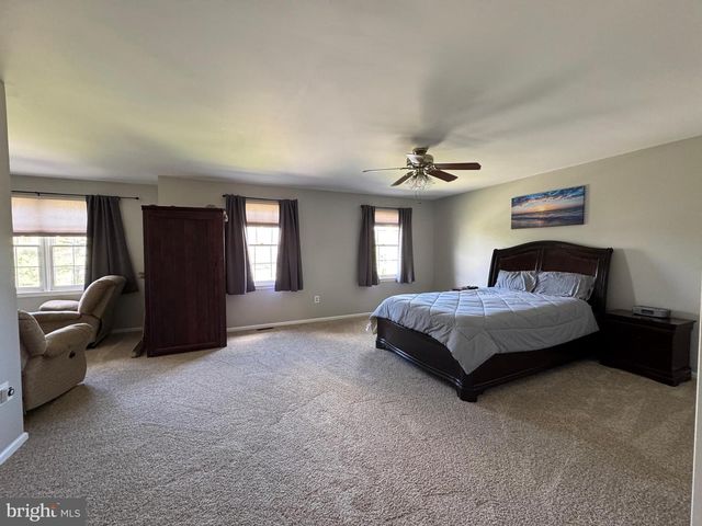 1 WILTSIRE CT, Medford, NJ 08055