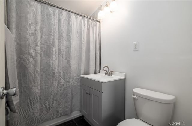 325 Salina Court, Vista, CA 92083