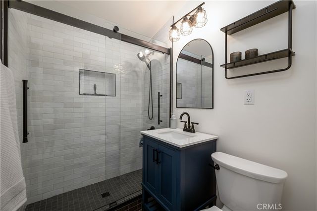 325 Salina Court, Vista, CA 92083