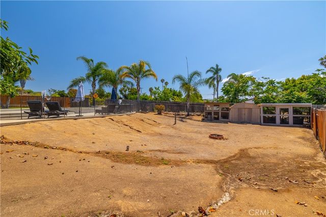 325 Salina Court, Vista, CA 92083