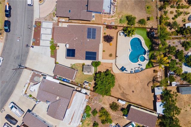 325 Salina Court, Vista, CA 92083