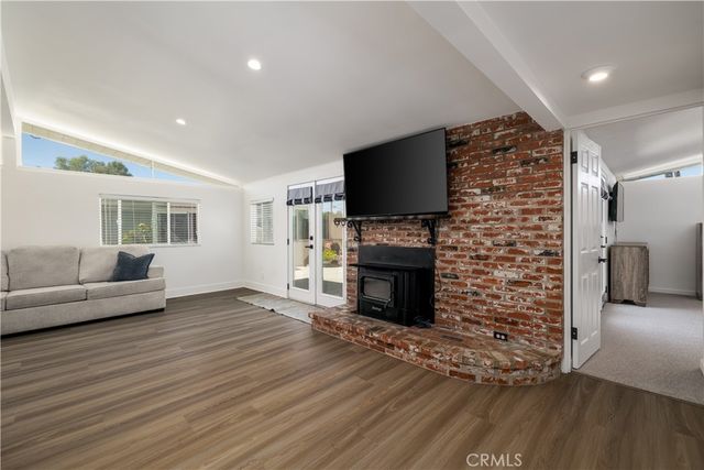 325 Salina Court, Vista, CA 92083
