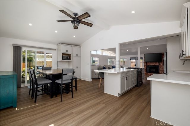 325 Salina Court, Vista, CA 92083