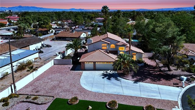 6767 Tree Haven Court, Las Vegas, NV 89146