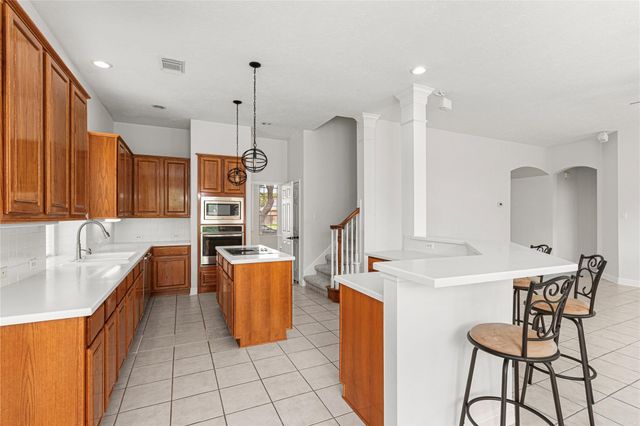 1807 Rustic Hills Court, Sugar Land, TX 77479