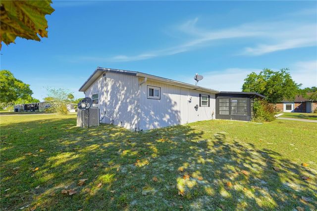 9230 SW 101st Pl, Ocala, FL 34481