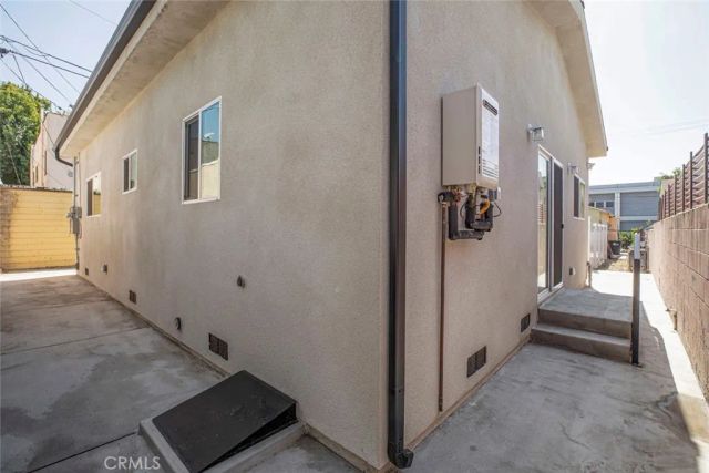 1135 E Windsor, Glendale, CA 91205